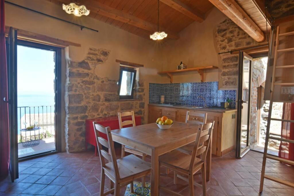 Terrazza Ambrogio Apartment Sant'Ambrogio  Exterior photo